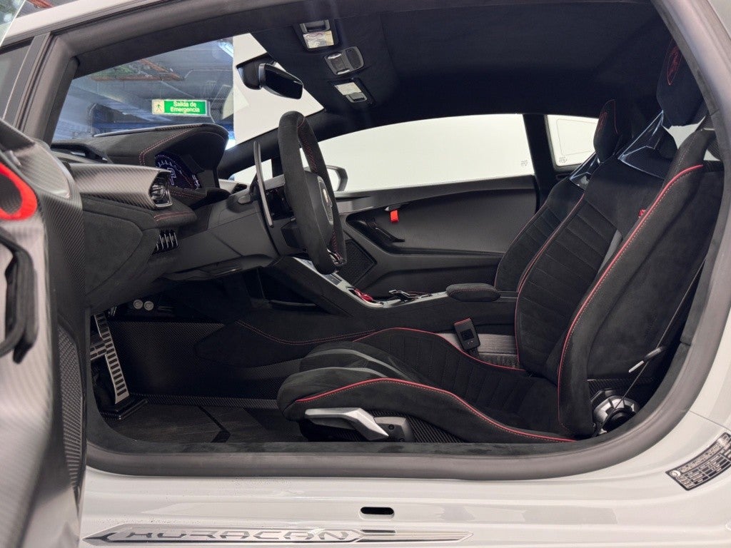 Lamborghini Huracán STO RWD